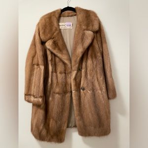 Vintage | Connecticut Furrier | fur coat